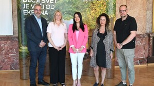 Održana tribina „Dečji svet je veći od ekrana“ u Nišu u organizaciji Telekoma Srbija